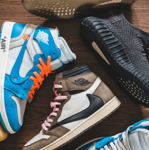 Yuk Beli Sepatu di Momen Urban Sneaker Society yang Keren
